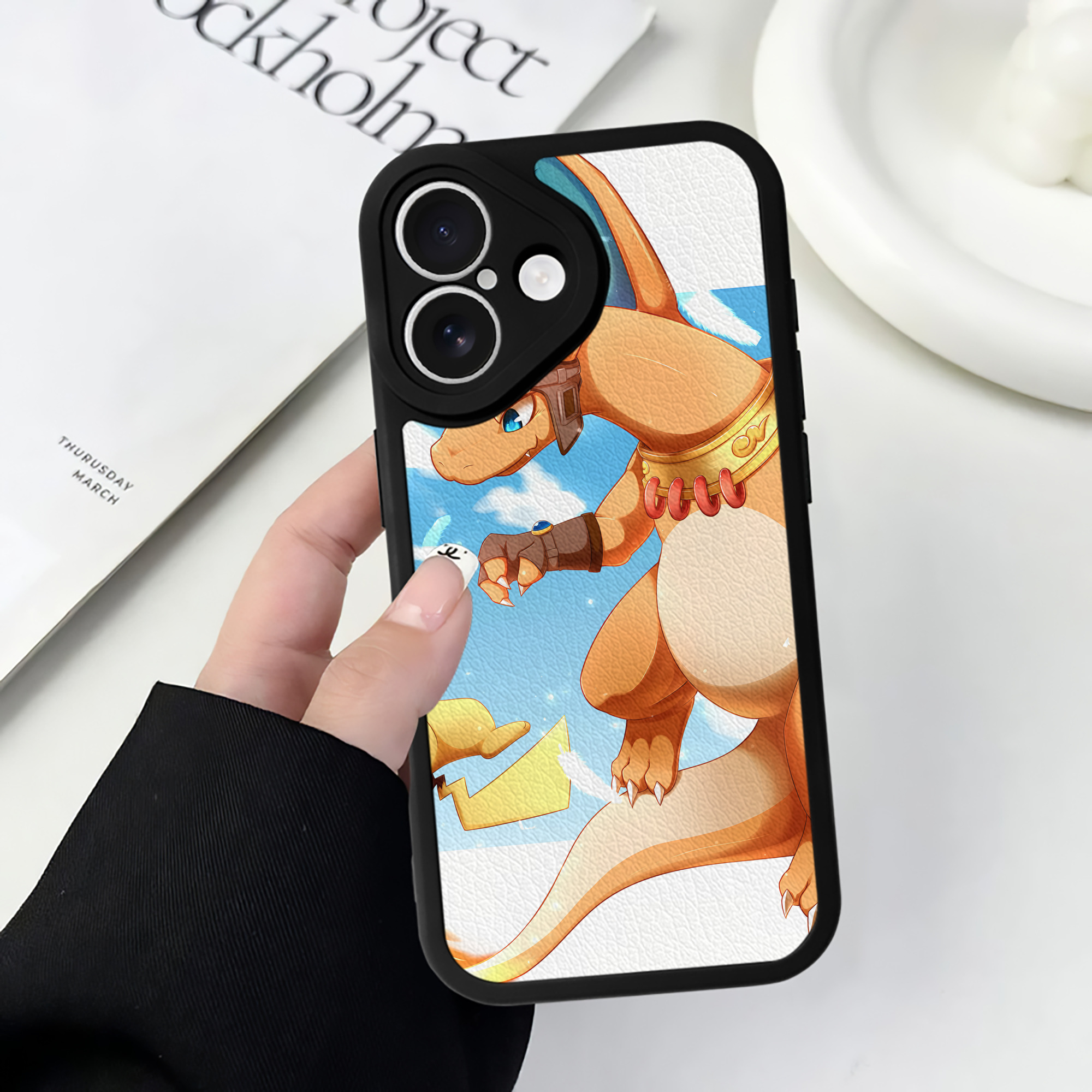 （画像用） ポケットモンスター Pokémon 【iPhone 16シリーズ対応】シリコンスマホケース（レザー調） 材質：シリコン